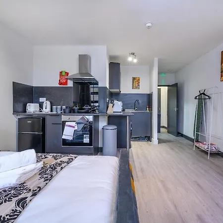 78f2- Quality & Comfort Apartment Bradford (West Yorkshire)